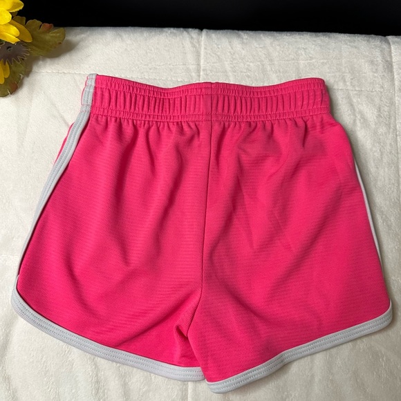 NWOT Under Armour Heat Gear Jersey Running Athletic Pink Shorts - Picture 2 of 4